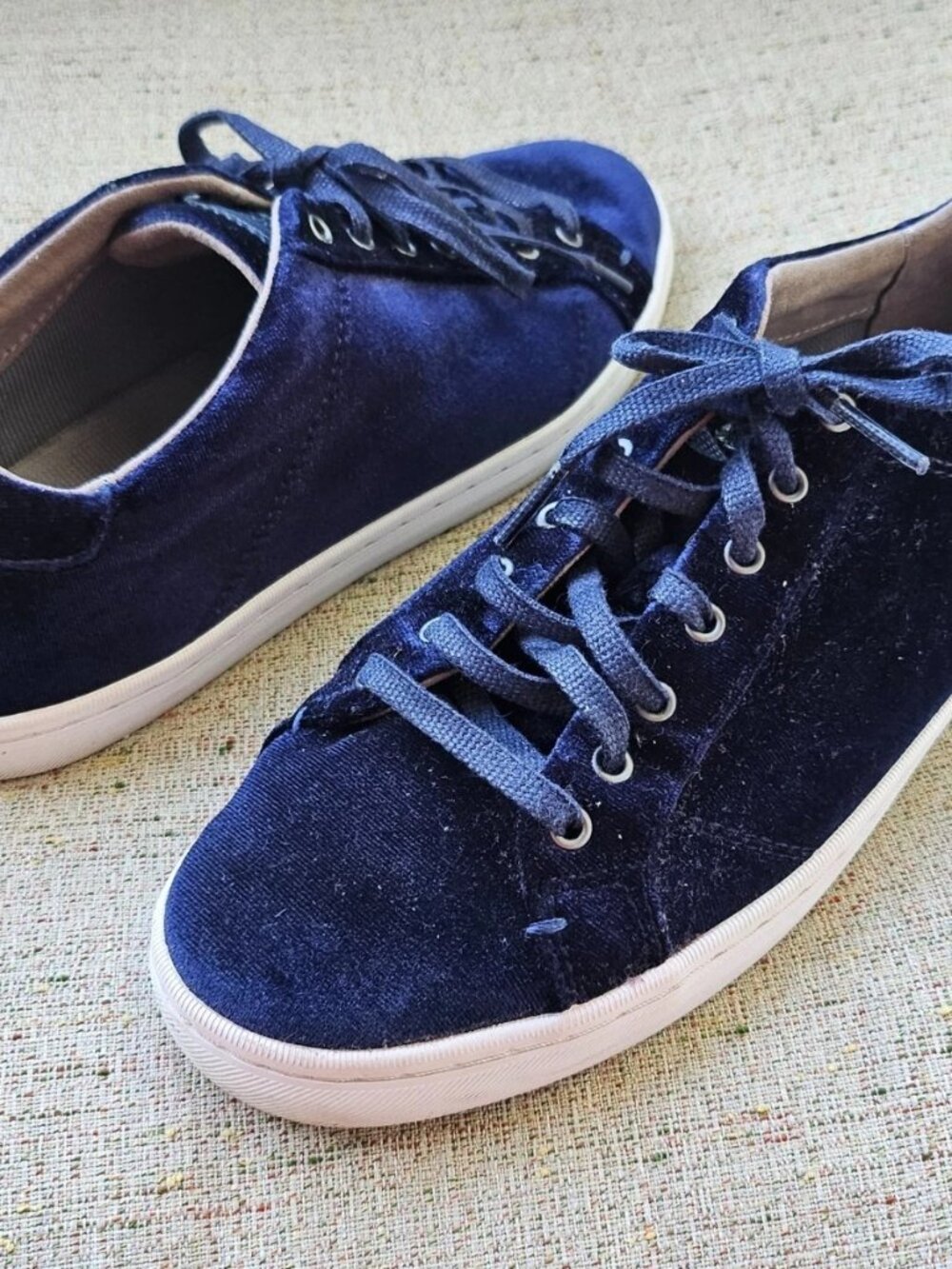 Cole Haan Women Shoes navy Blue Velvet Upper Lace Up Sneaker Size 8.5 WO - Picture 1 of 12